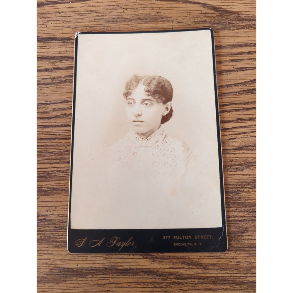 Antique Cabinet Card Victorian Woman Portrait S.A. Taylor Brooklyn NY Photo